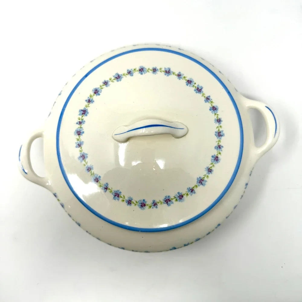 Canonsburg Pottery Bonnie Blue Covered‎ Vegetable Casserole Dish Floral Blue Rim